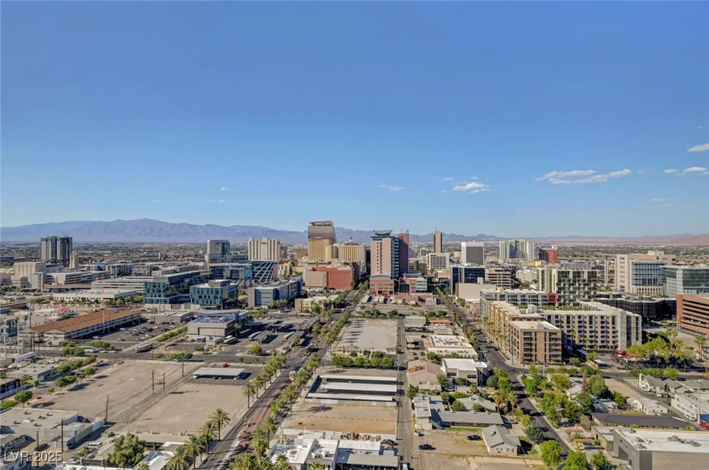 200 Hoover, Las Vegas, NV 89101