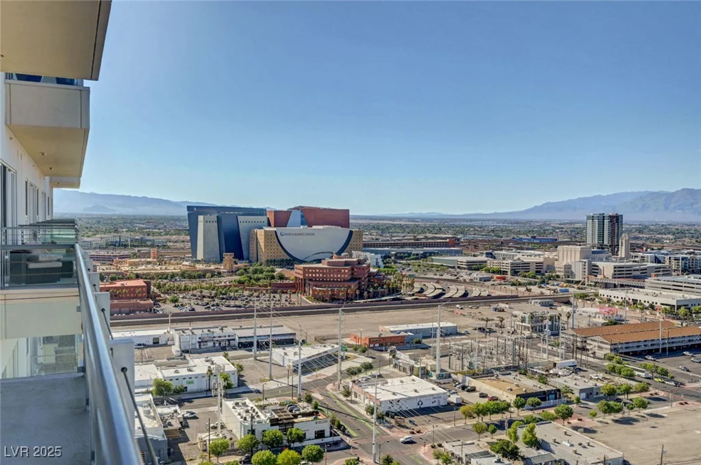 200 Hoover, Las Vegas, NV 89101