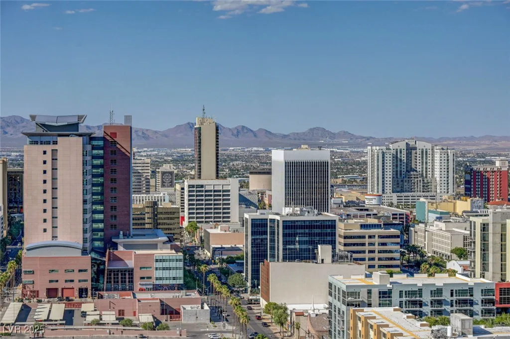 200 Hoover, Las Vegas, NV 89101