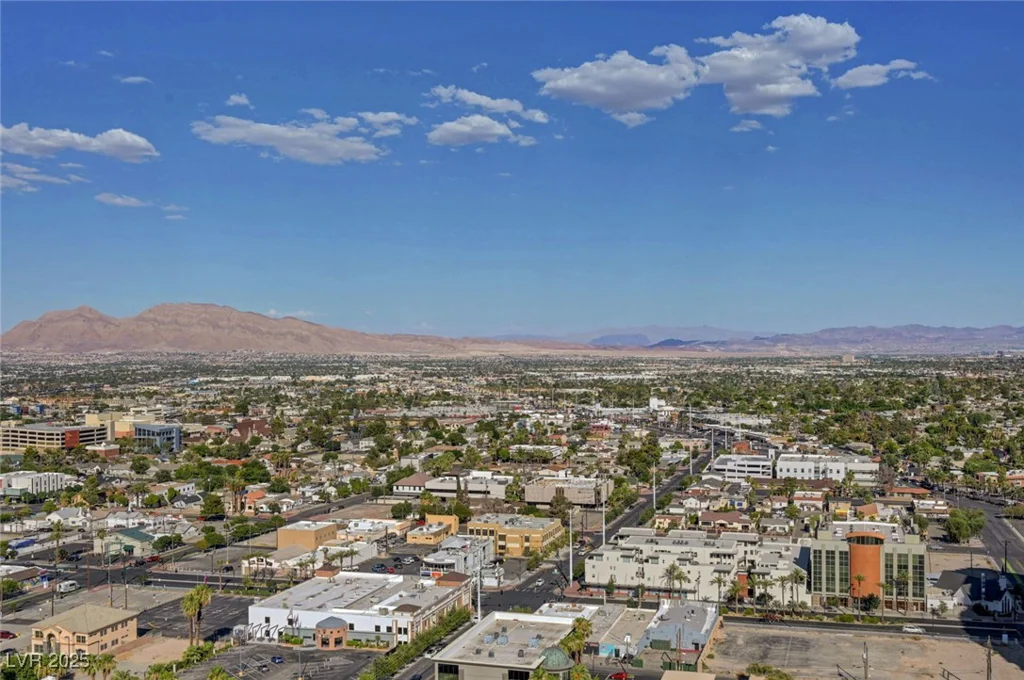 200 Hoover, Las Vegas, NV 89101