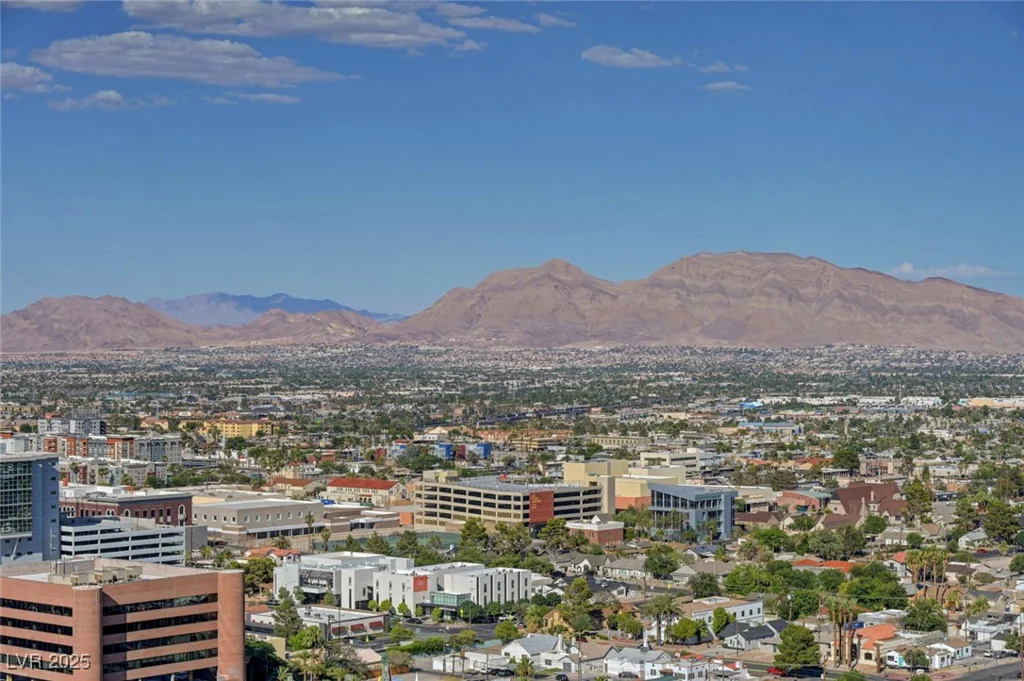 200 Hoover, Las Vegas, NV 89101
