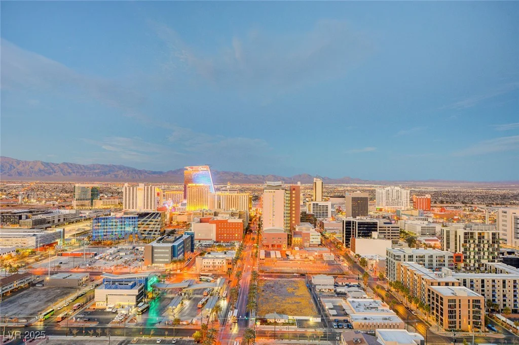 200 Hoover, Las Vegas, NV 89101