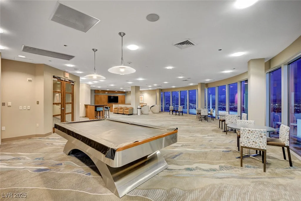 200 Hoover, Las Vegas, NV 89101