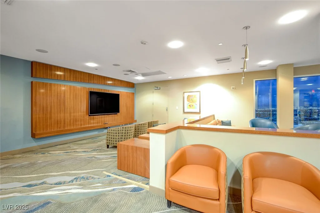 200 Hoover, Las Vegas, NV 89101