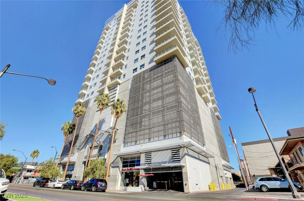 200 Hoover, Las Vegas, NV 89101