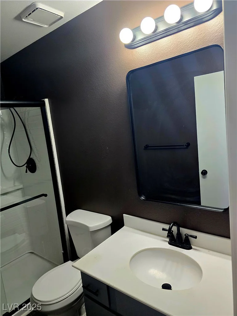 123 Sirnoble, Las Vegas, NV 89110