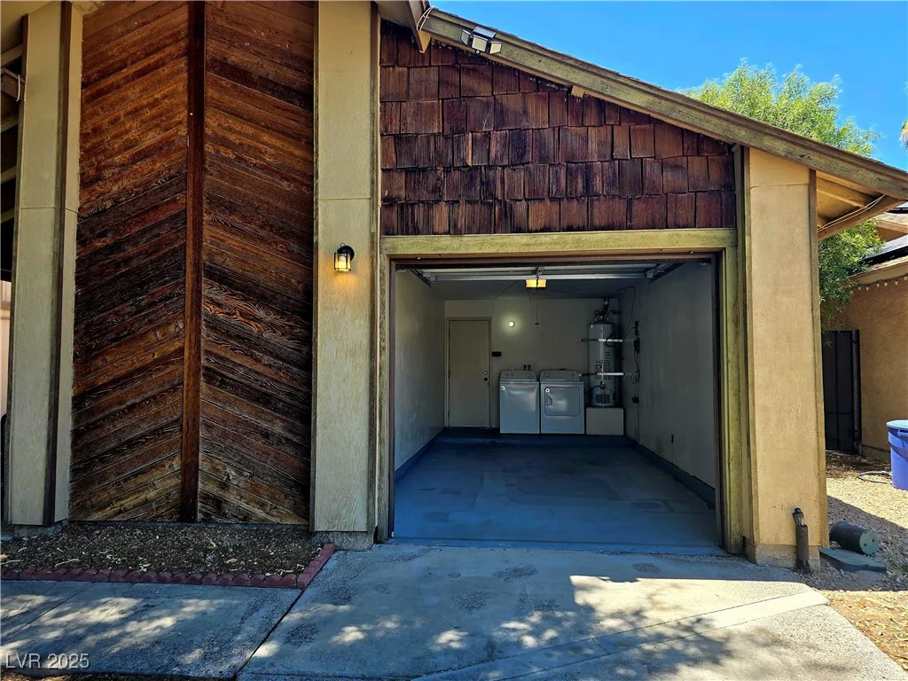 123 Sirnoble, Las Vegas, NV 89110