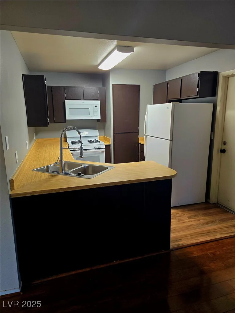 123 Sirnoble, Las Vegas, NV 89110