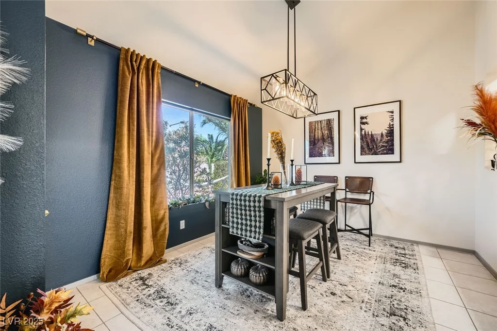 2133 Desert Pines, Las Vegas, NV 89134