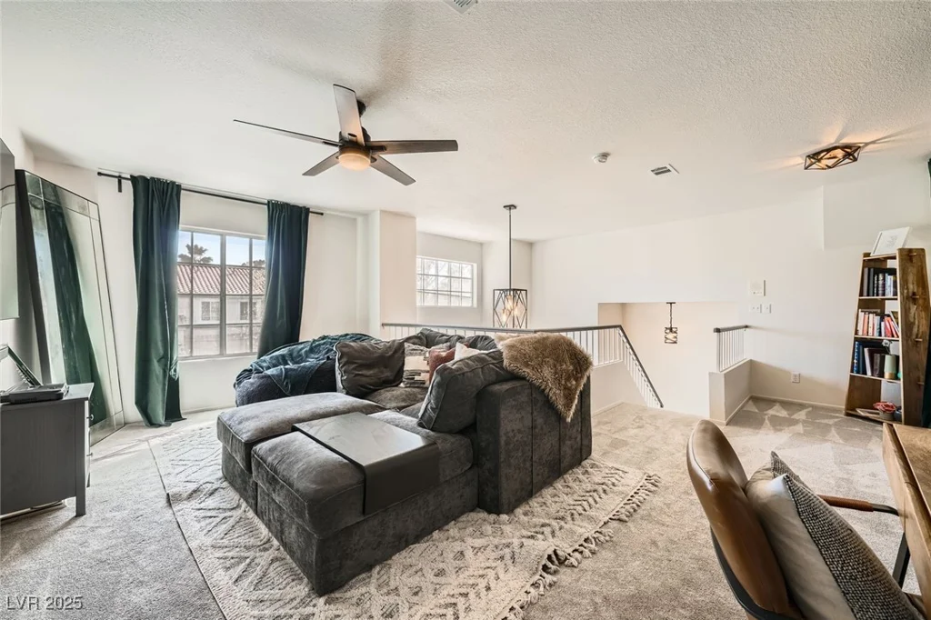 2133 Desert Pines, Las Vegas, NV 89134