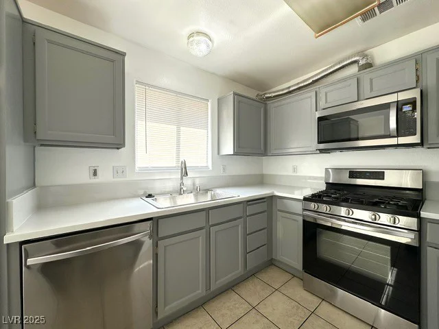 5400 Maddox, Las Vegas, NV 89107