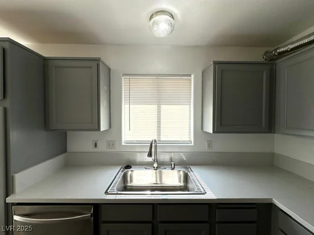 5400 Maddox, Las Vegas, NV 89107