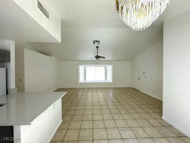 5400 Maddox, Las Vegas, NV 89107