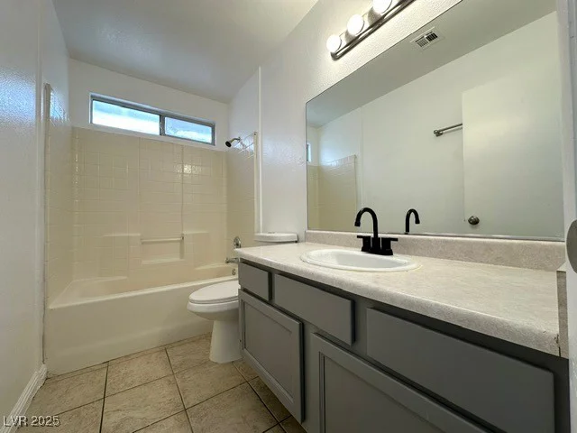 5400 Maddox, Las Vegas, NV 89107