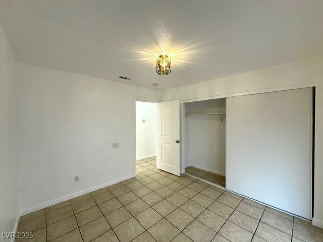 5400 Maddox, Las Vegas, NV 89107