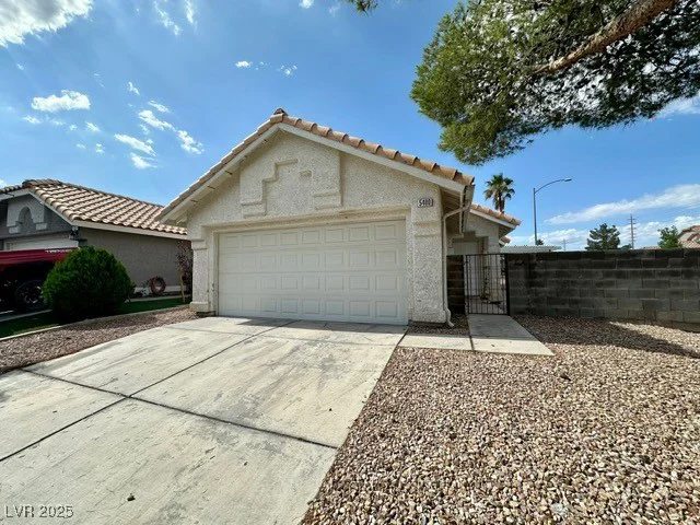 5400 Maddox, Las Vegas, NV 89107