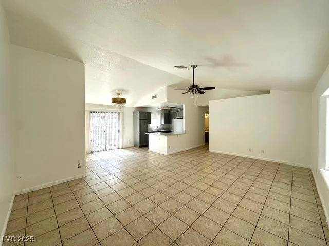 5400 Maddox, Las Vegas, NV 89107
