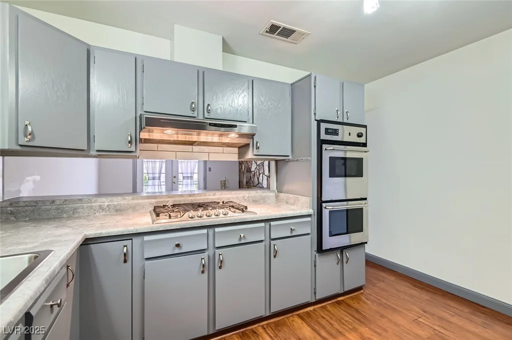 7704 Peacock, Las Vegas, NV 89145