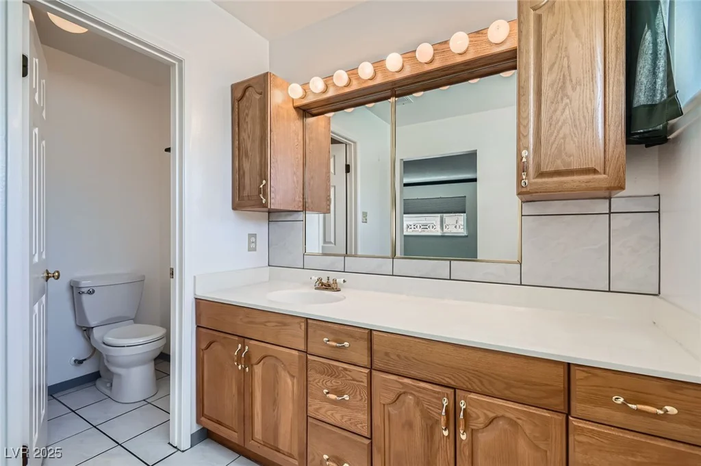 7704 Peacock, Las Vegas, NV 89145