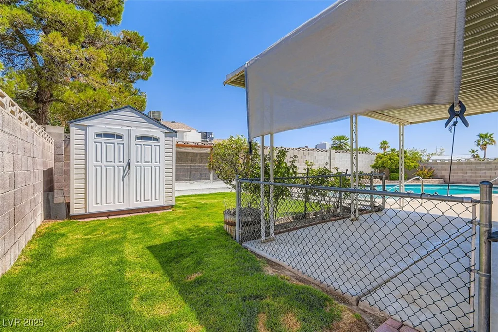 7704 Peacock, Las Vegas, NV 89145