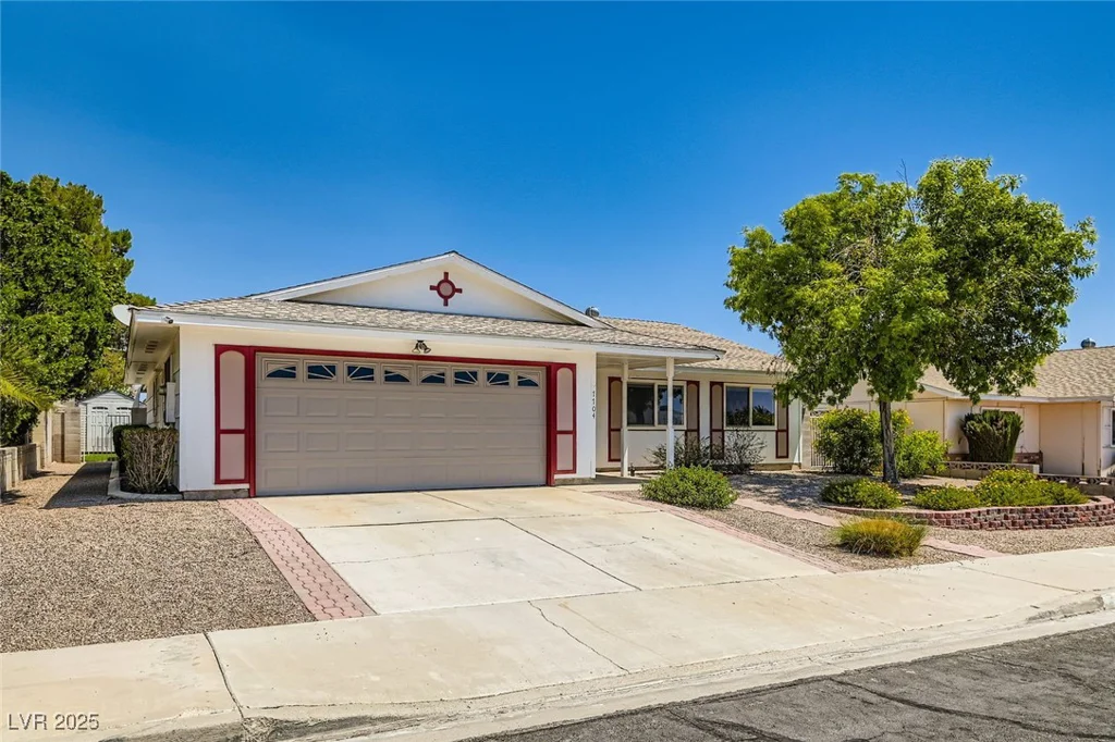 7704 Peacock, Las Vegas, NV 89145