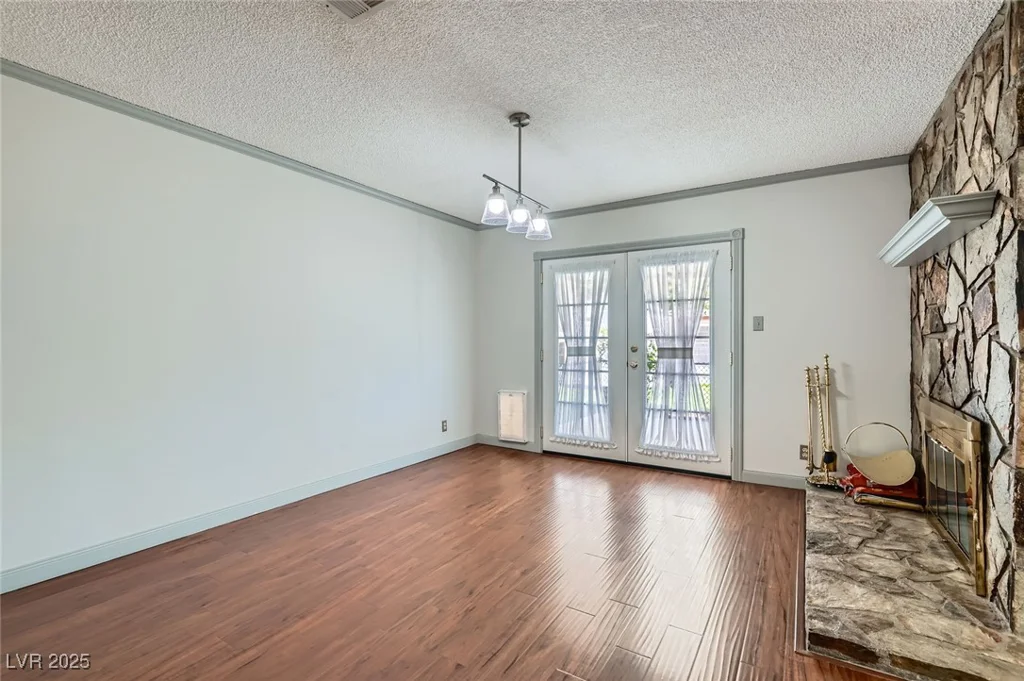 7704 Peacock, Las Vegas, NV 89145