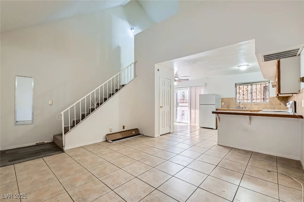 5125 Gray, Las Vegas, NV 89119