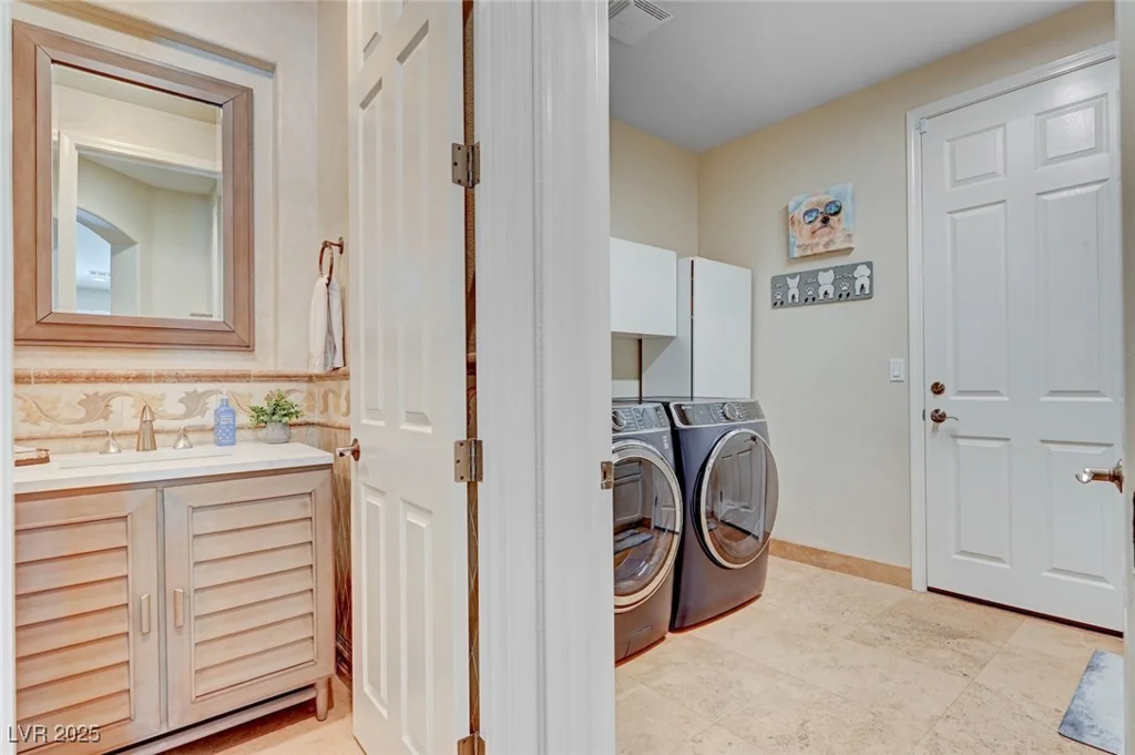 7009 Via Campanile, Las Vegas, NV 89131