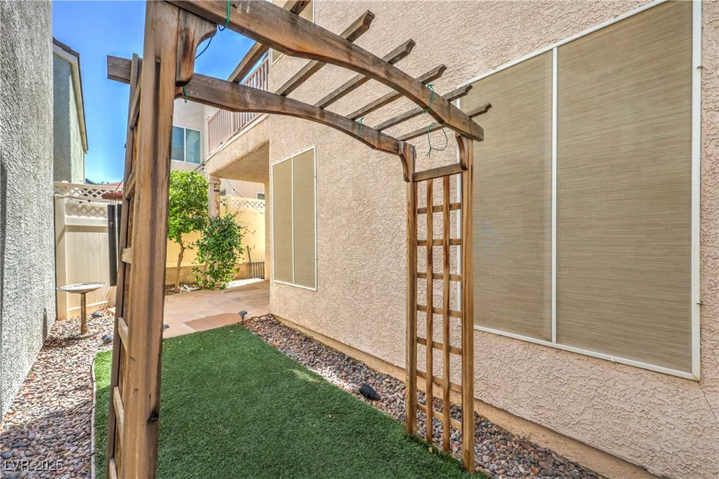 1649 Summer Blush, Las Vegas, NV 89183