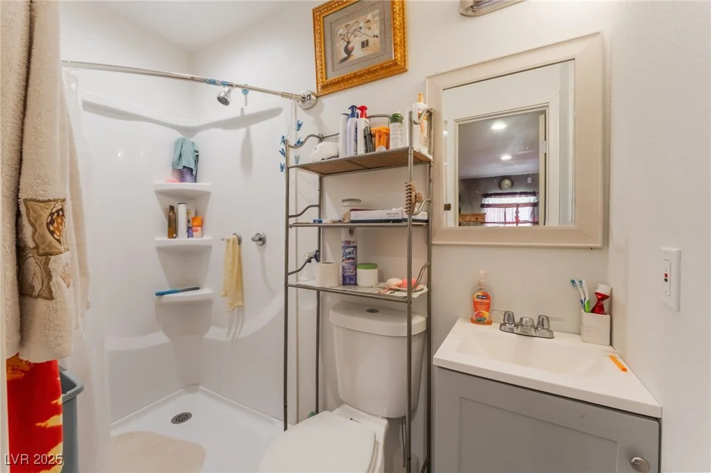 170 Palisade, Las Vegas, NV 89110