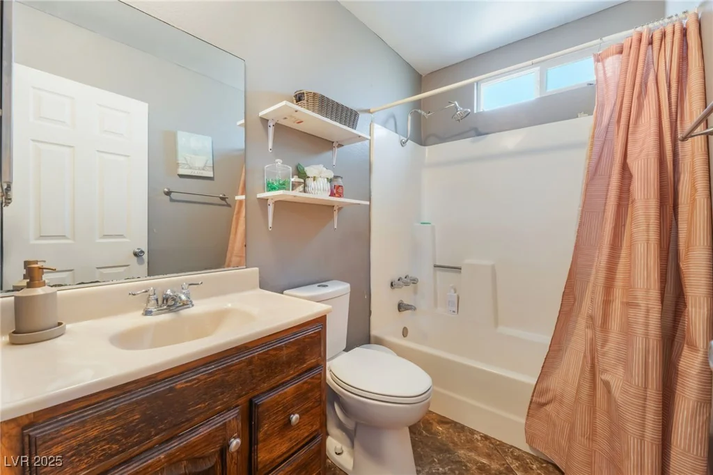 170 Palisade, Las Vegas, NV 89110