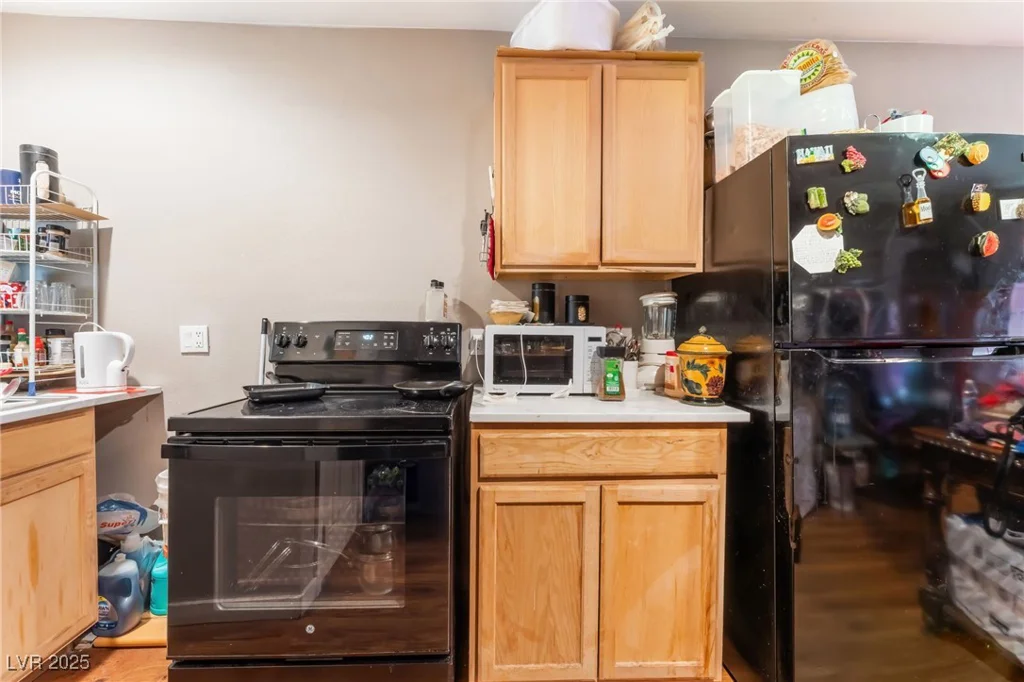 170 Palisade, Las Vegas, NV 89110