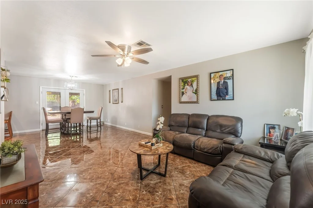 170 Palisade, Las Vegas, NV 89110