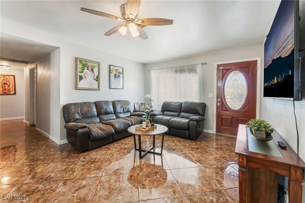 170 Palisade, Las Vegas, NV 89110