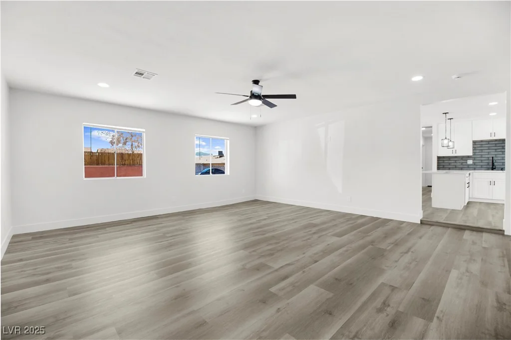 255 Winona, Henderson, NV 89015