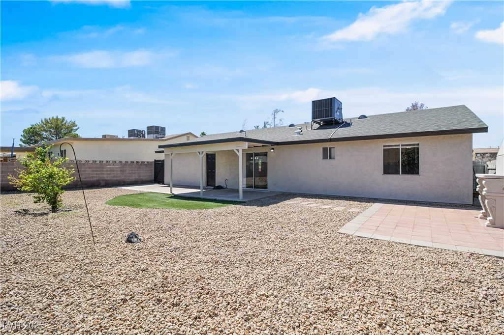 255 Winona, Henderson, NV 89015