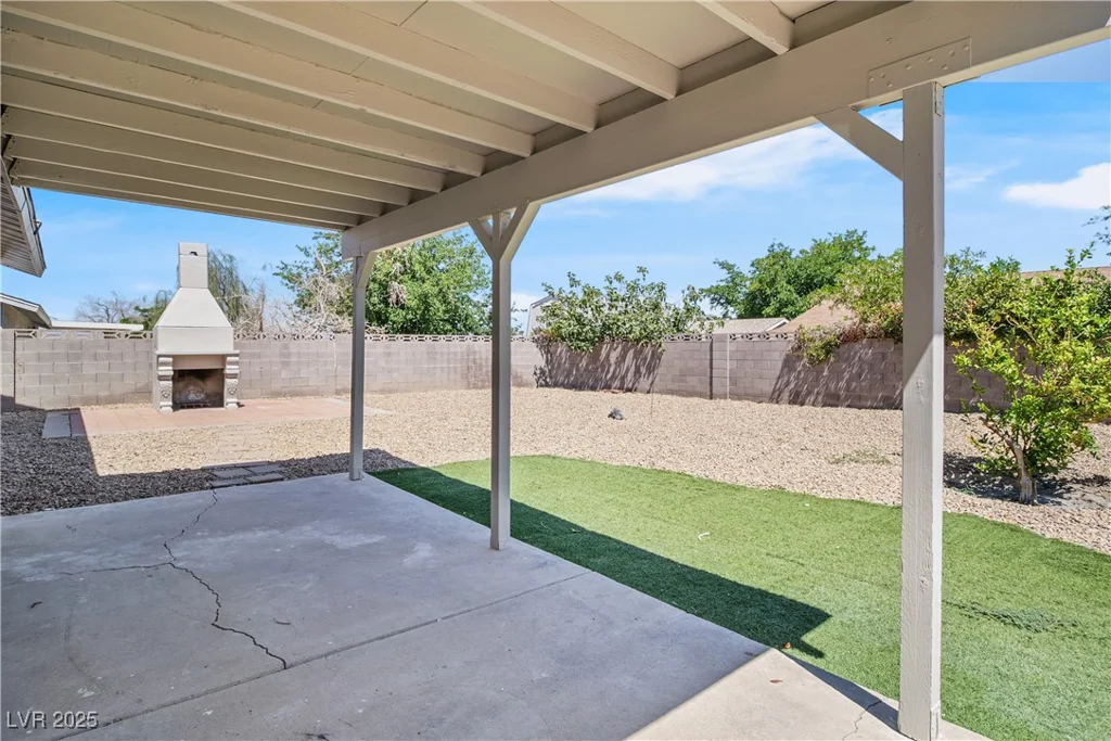 255 Winona, Henderson, NV 89015