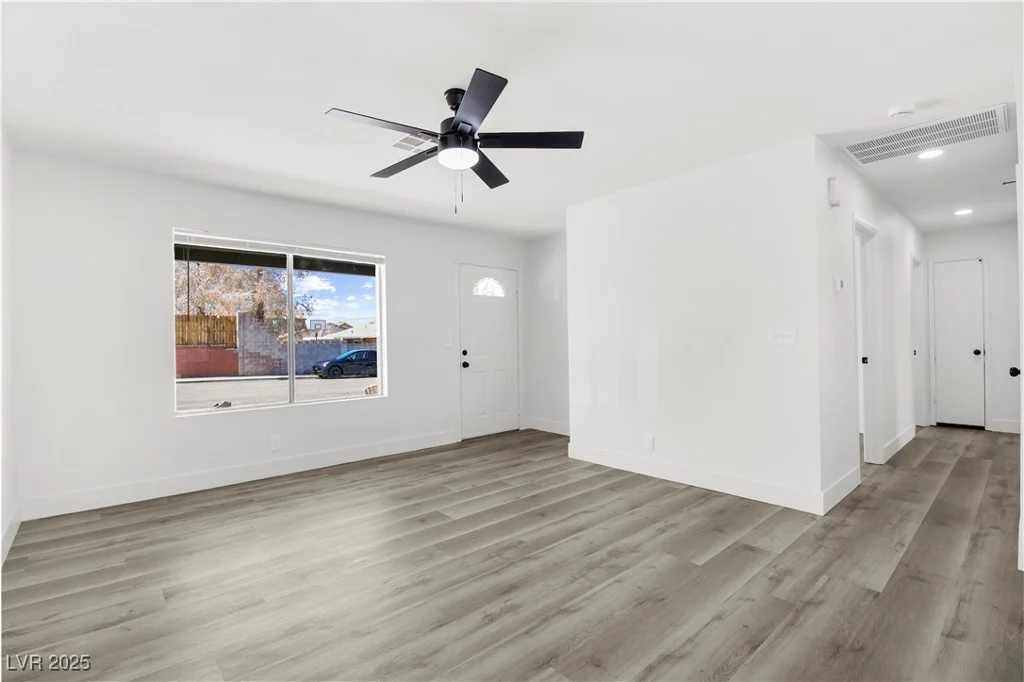 255 Winona, Henderson, NV 89015