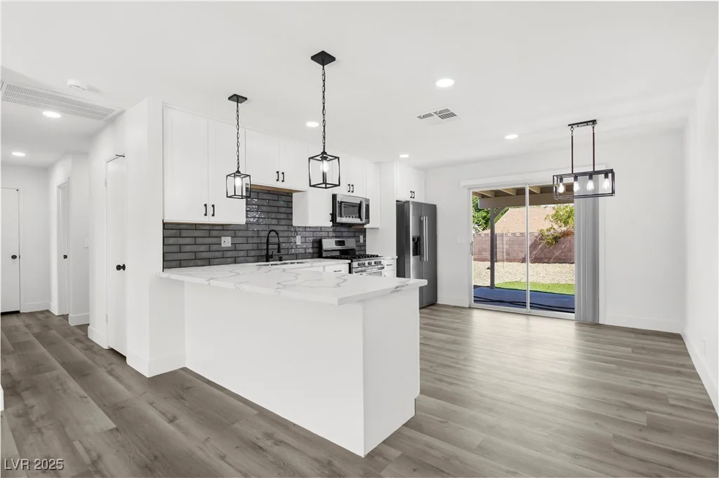 255 Winona, Henderson, NV 89015