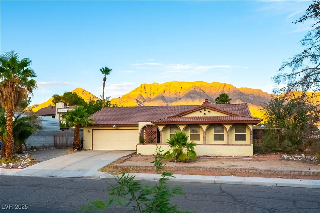 744 Milstead, Las Vegas, NV 89110