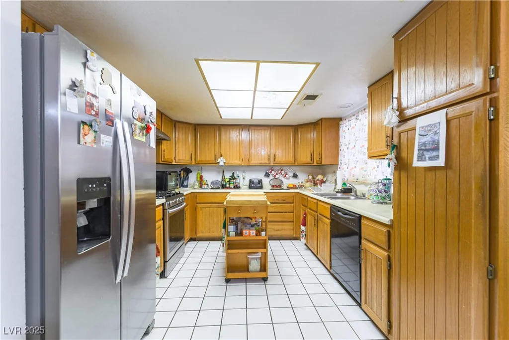 744 Milstead, Las Vegas, NV 89110
