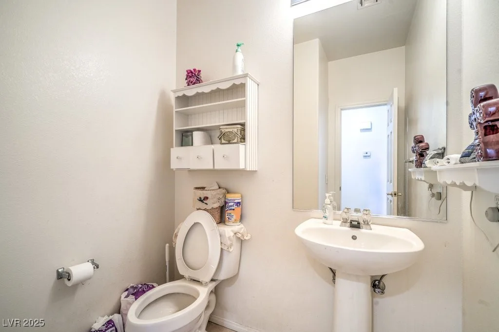 2912 Desert Zinnia, Las Vegas, NV 89135