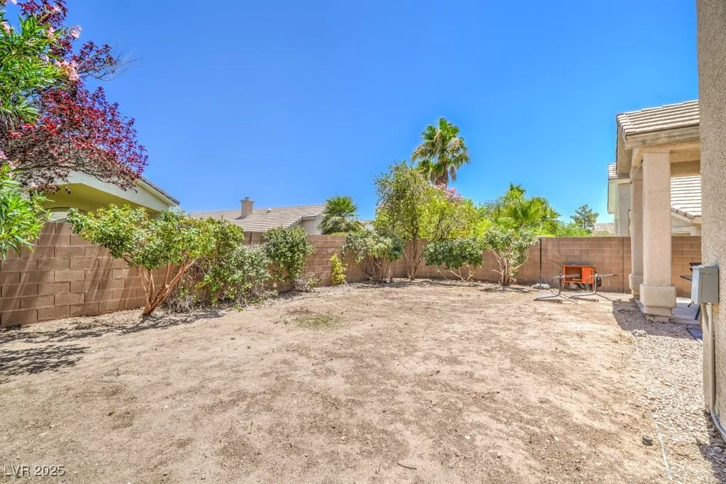2912 Desert Zinnia, Las Vegas, NV 89135