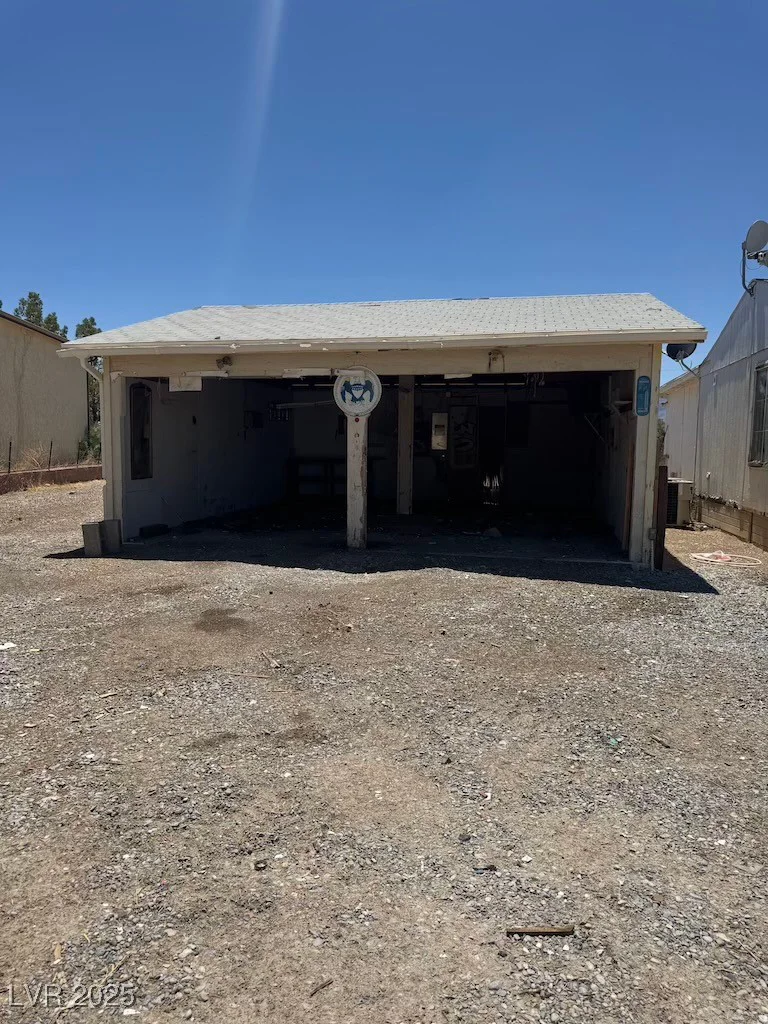 891 Julia St, Pahrump, NV 89048