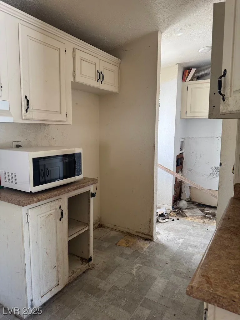 891 Julia St, Pahrump, NV 89048
