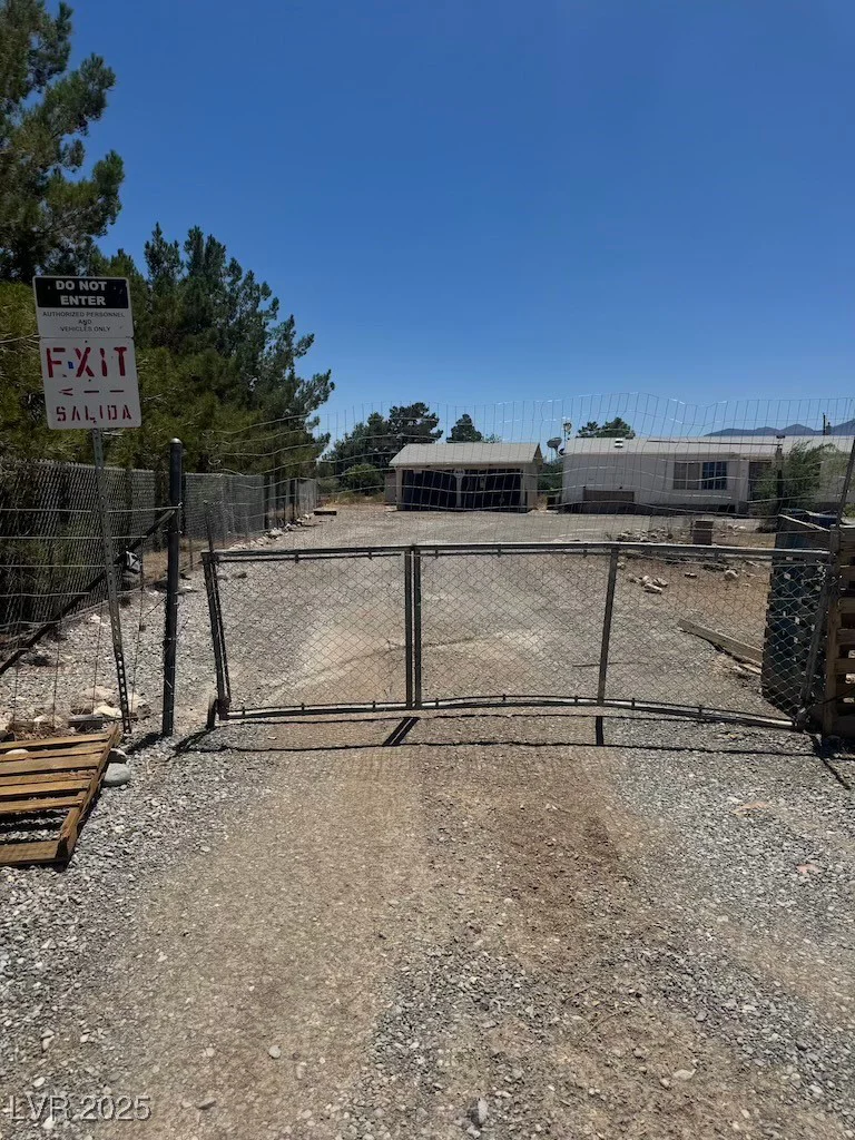 891 Julia St, Pahrump, NV 89048