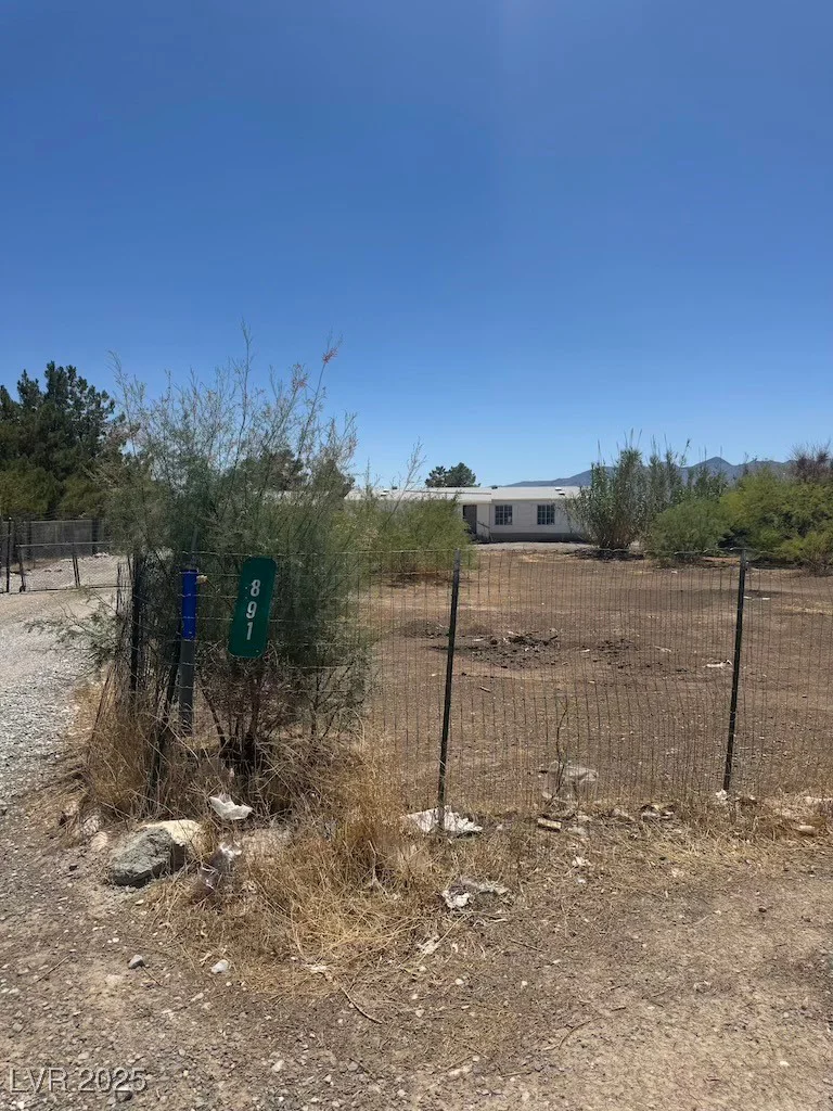 891 Julia St, Pahrump, NV 89048