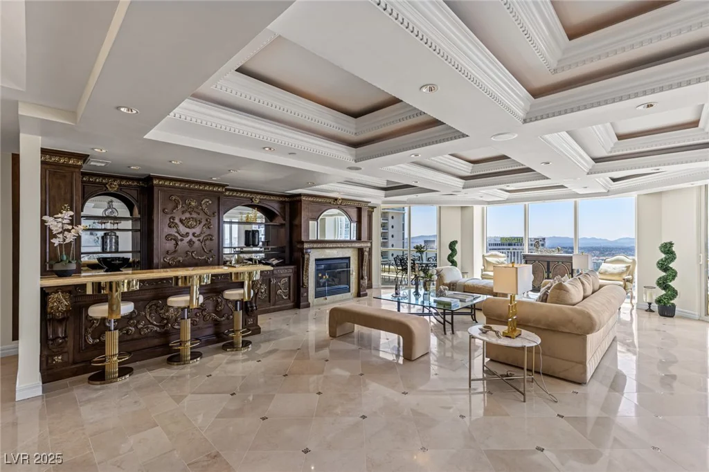 2747 Paradise, Las Vegas, NV 89109