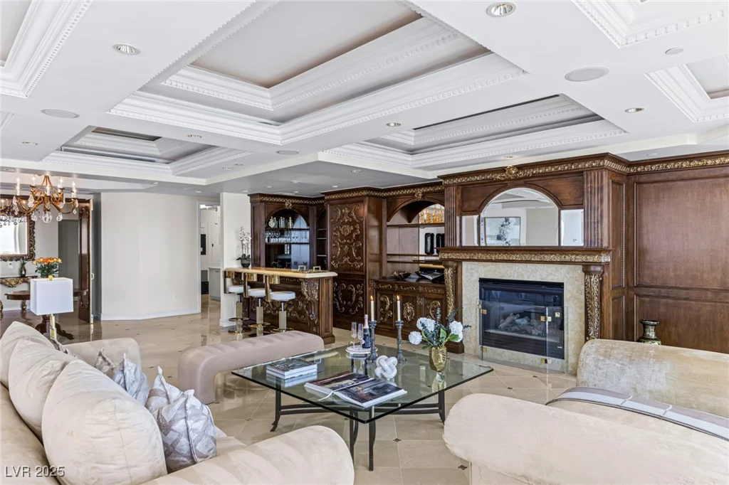 2747 Paradise, Las Vegas, NV 89109