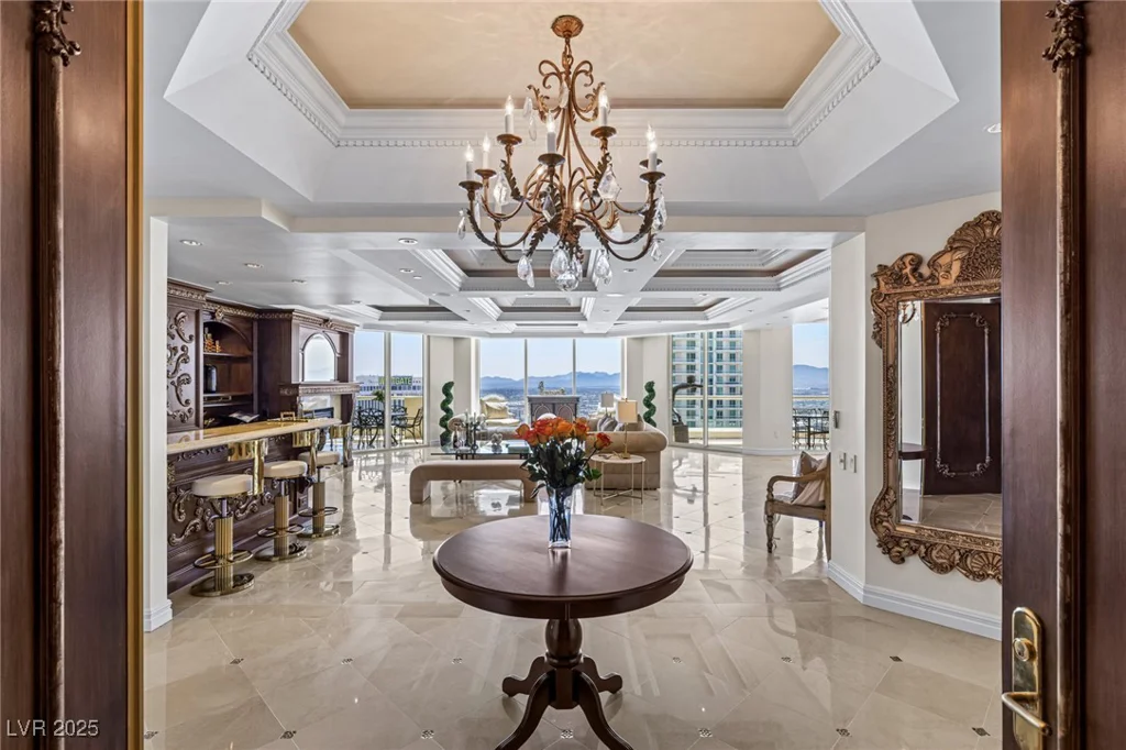 2747 Paradise, Las Vegas, NV 89109